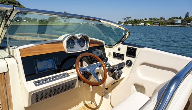 noname yacht for sale 37