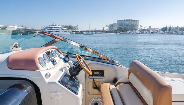 Dream Chaser yacht for sale 9