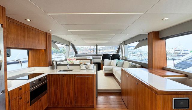 ELU yacht for sale 8