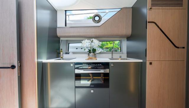 SUPERHAWK 55 yacht for sale 29