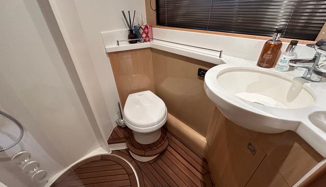 Silver Breeze yacht for sale 59