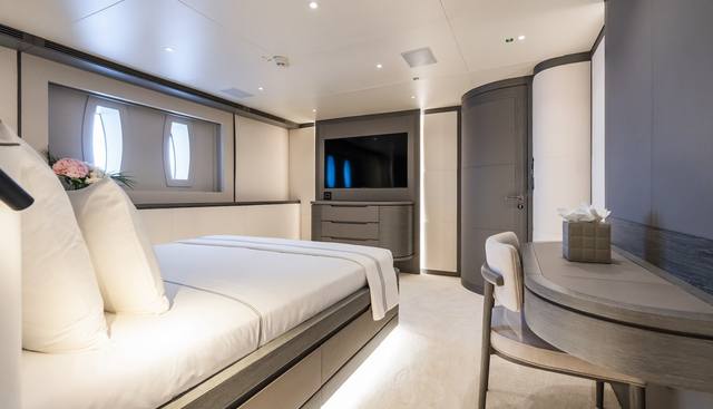 FORTUNA yacht for sale 54