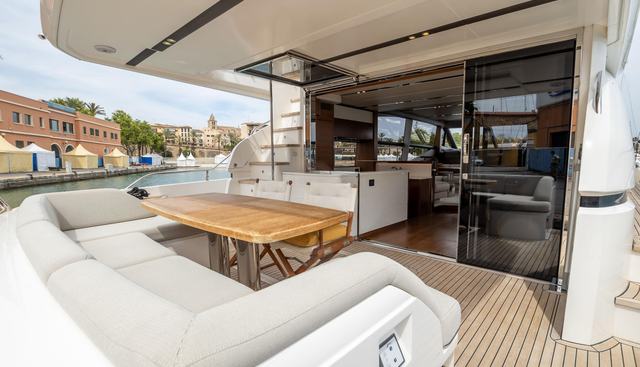 Pieces of Eight yacht for sale 37