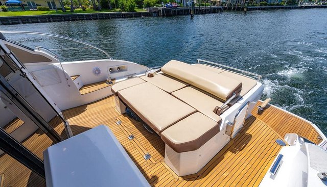 Endurance yacht for sale 17