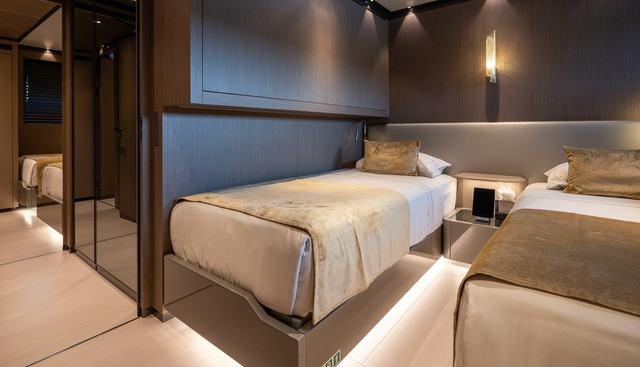 PANAM yacht for sale 23