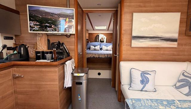 noname yacht for sale 24