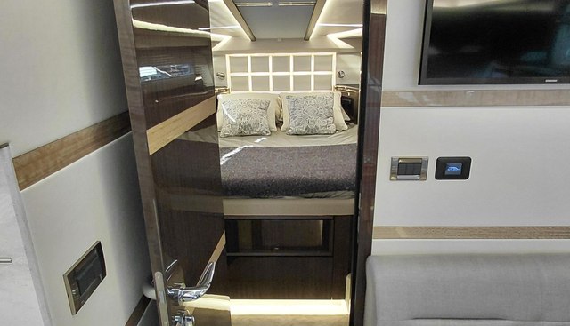 noname yacht for sale 25