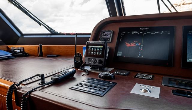 Firefly yacht for sale 43