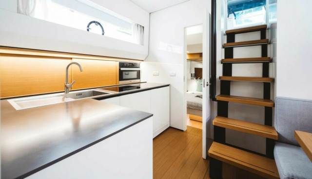 BLUEGAME 62 yacht for sale 19