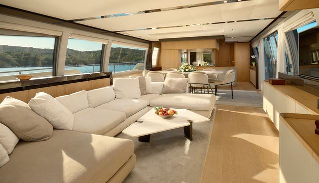 Damari yacht for sale 13