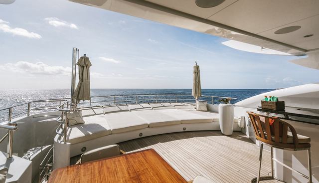 Daisy D yacht for sale 23