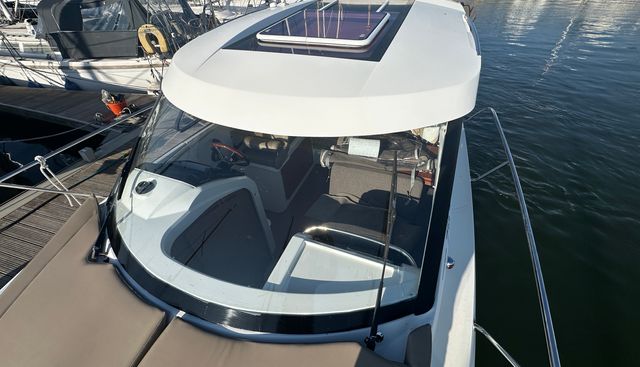 Syntagma yacht for sale 9