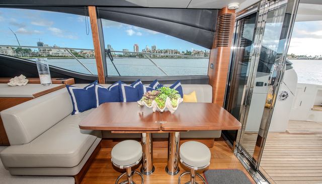 CHAMELEON II yacht for sale 8