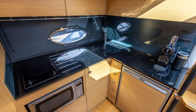 LiebeNey yacht for sale 25