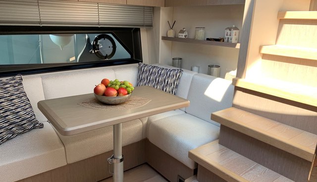SUNSEEKER PREDATOR 50 yacht for sale 29