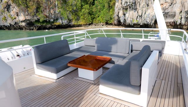 BERZINC yacht for sale 18