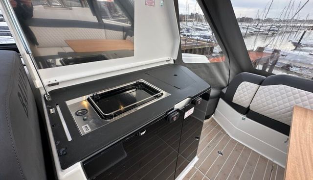 SUMMER DEAL SPECIAL OFFER & EX DEMONSTRATOR SALE!! 323000045-SR35HT yacht for sale 18