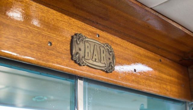 New School yacht for sale 28