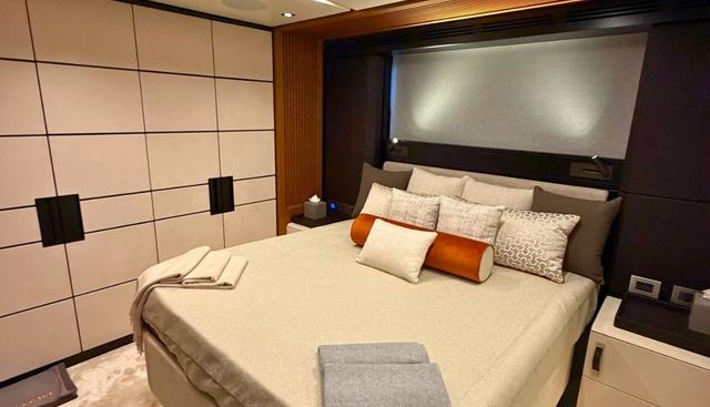 Carat yacht for sale 33