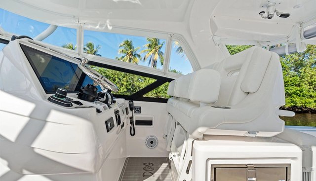 Salty Dog yacht for sale 18