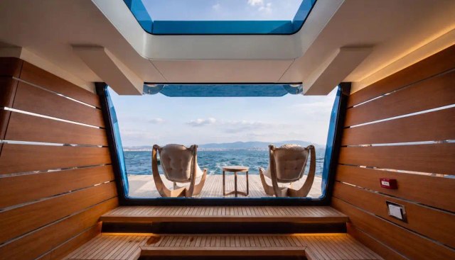 Mereley I yacht for sale 35