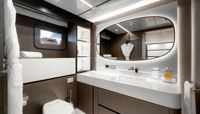 L.A.U.L yacht for sale 19