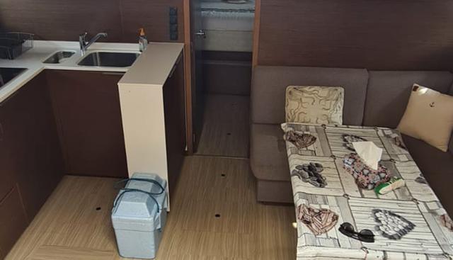 LA PINTA II yacht for sale 12
