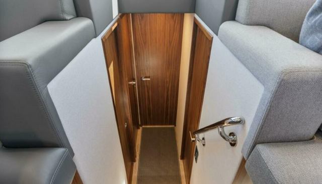 noname yacht for sale 28