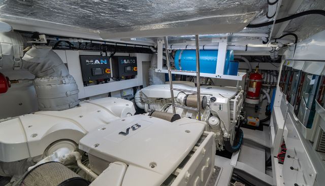 3042568 yacht for sale 57