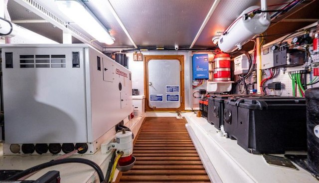 Homes yacht for sale 53