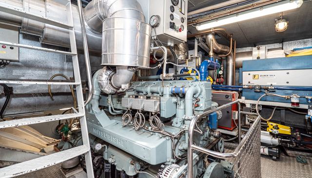 Varnebank yacht for sale 32