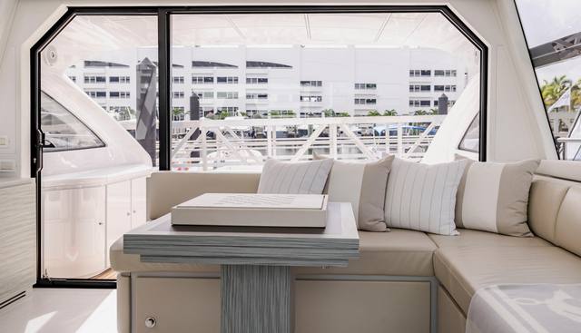 SEA SUITE I yacht for sale 30