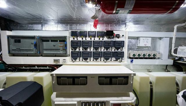 Greyhound yacht for sale 82