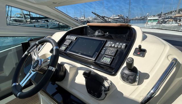 O DE MER yacht for sale 15