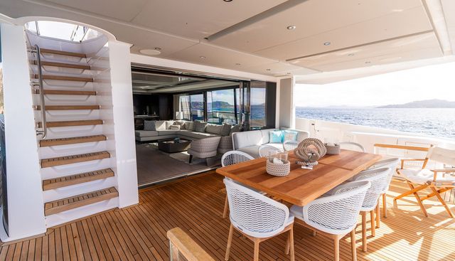 MAGIC MOMENT yacht for sale 18