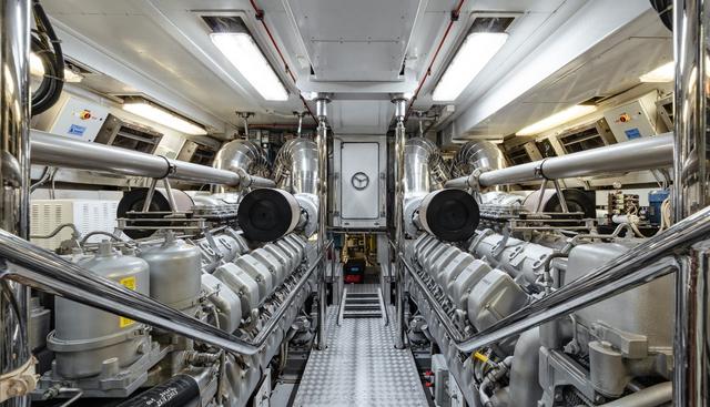 Blue Azur yacht for sale 44