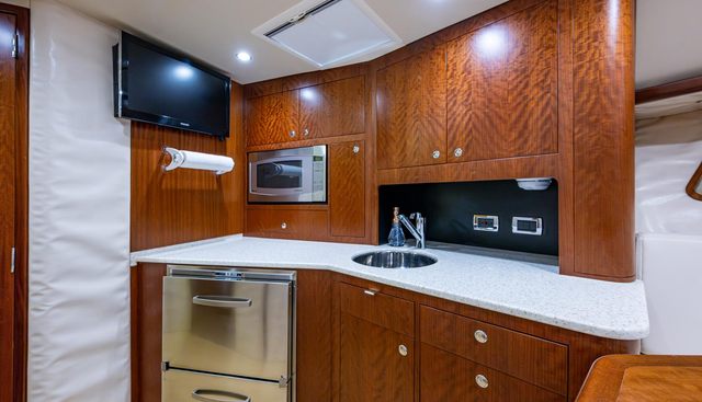 REFIT 2018 - REEL DEAL yacht for sale 25