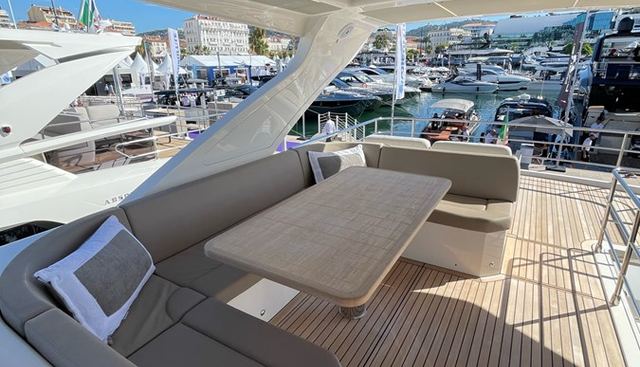 ABSOLUTE 62 FLY yacht for sale 10