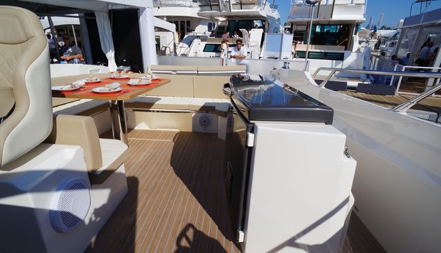 Amaretto yacht for sale 70