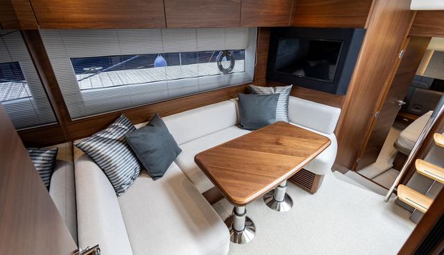 V50941 yacht for sale 19