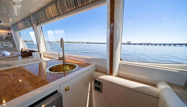 Octopi yacht for sale 32