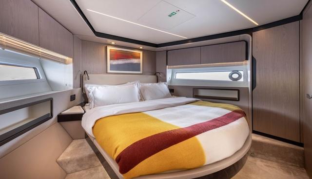 BELLA KATRIN - AZIMUT 72 yacht for sale 24