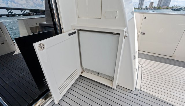 Aleniel yacht for sale 17
