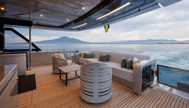 STILE DI VITA yacht for sale 4