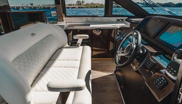 GALEON 410 HTC yacht for sale 13