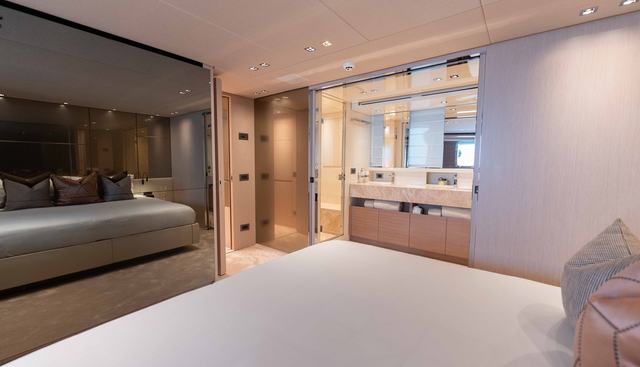 La yacht for sale 32