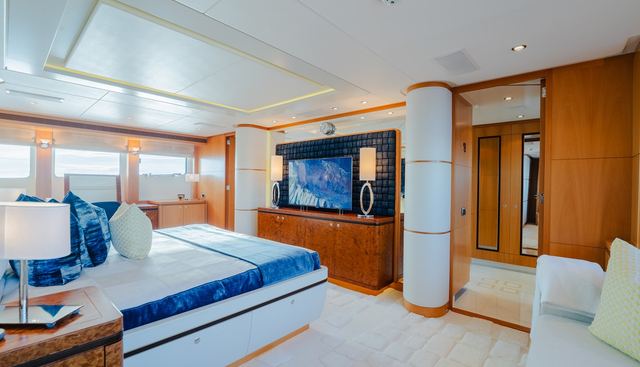 SHARKFINN yacht for sale 10