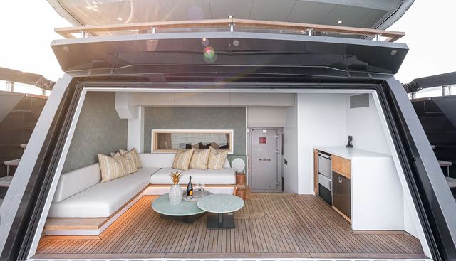 ONE ZERO yacht for sale 9