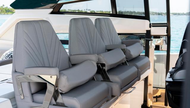 Fin yacht for sale 45