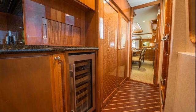 FOOTLOOSE yacht for sale 18